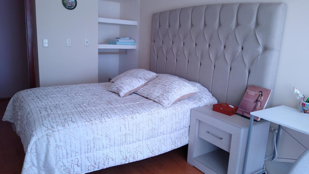 Habitacion Matrimonial Con Cama Y Sofa Para Cuatro Personas Tlaxcalancingo Bagian luar foto