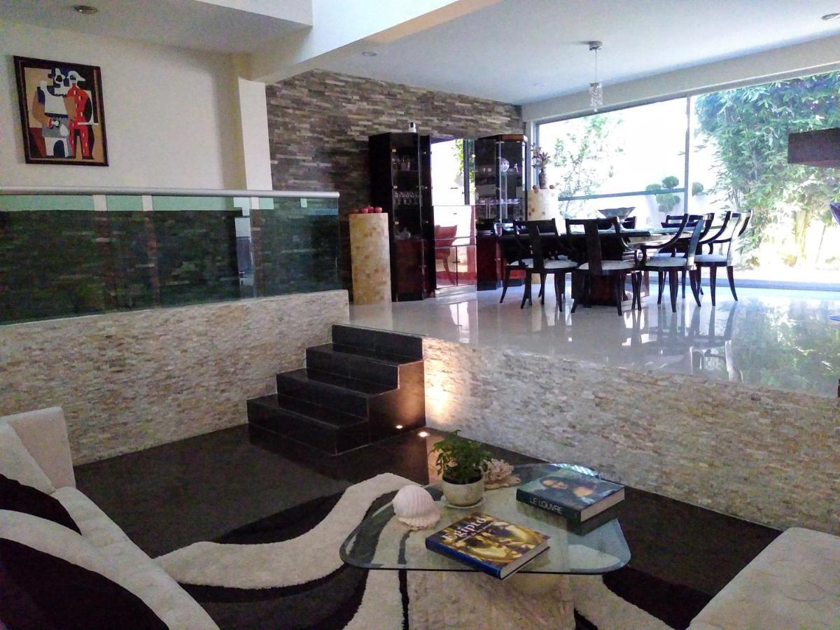 Habitacion Matrimonial Con Cama Y Sofa Para Cuatro Personas Tlaxcalancingo Bagian luar foto
