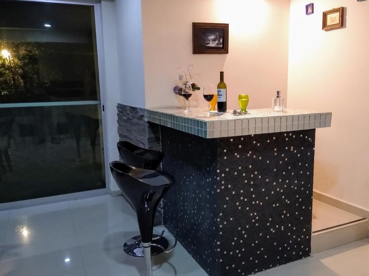 Habitacion Matrimonial Con Cama Y Sofa Para Cuatro Personas Tlaxcalancingo Bagian luar foto